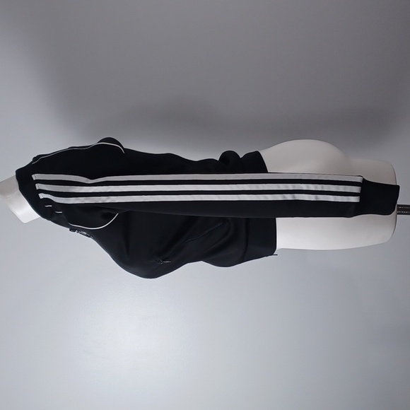 ADIDAS sweatshirt w/ zipped front closure & zipped pockets. "track top" NWT - Picture 6 of 16